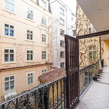 Luxurious Two-Bedroom In The Old Town Prague Extérieur photo